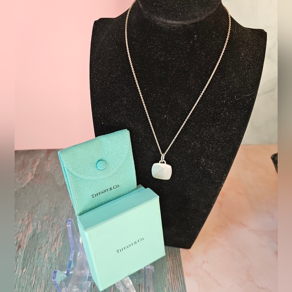 ✨ Tiffany & Co. Cushion Tag Vintage Necklace Sterling 925 Rare Engravable✨ - Picture 10 of 17